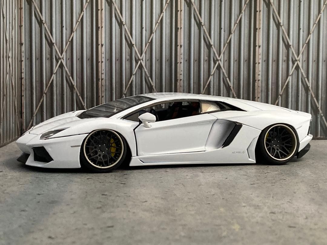 1/24 ランボルギーニ アヴァンタドールLP700-4（カスタム品）