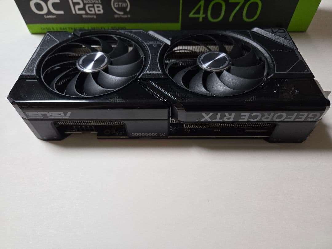 K　ASUS DUAL GEFORCE RTX 4070