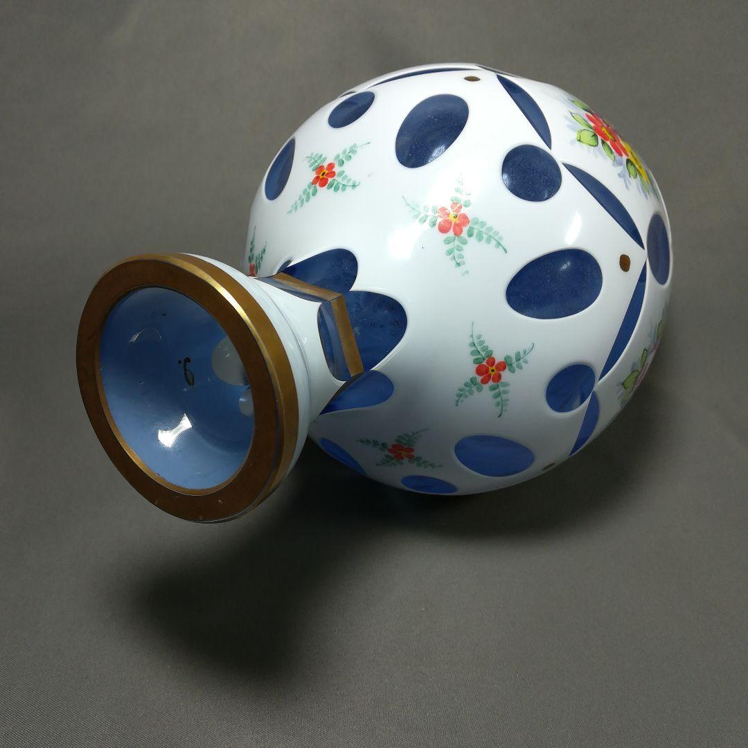 ボヘミアンガラス　切子　乳白色青地　色被せガラス　花瓶　フラワーベース