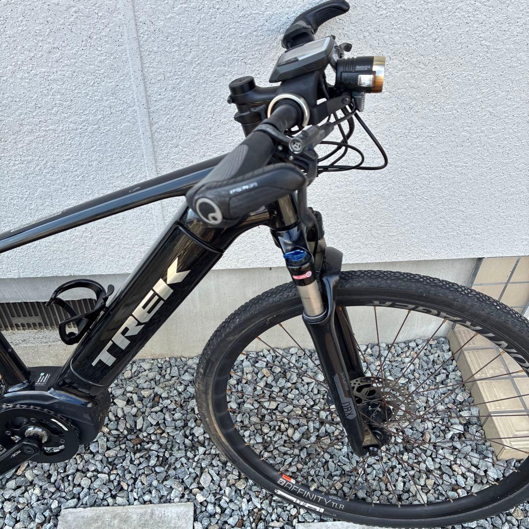 期間限定値下げ　Trek の電動クロスバイク