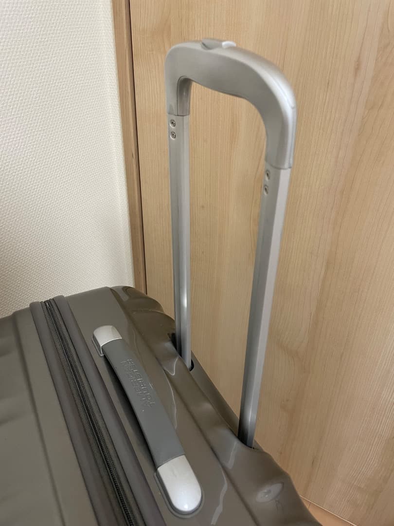 アメリカンツーリスター　TSAロック付き　キャリーケース