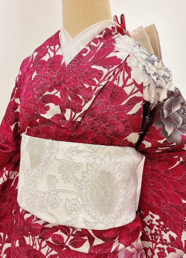 玉城ティナ　振袖のみ