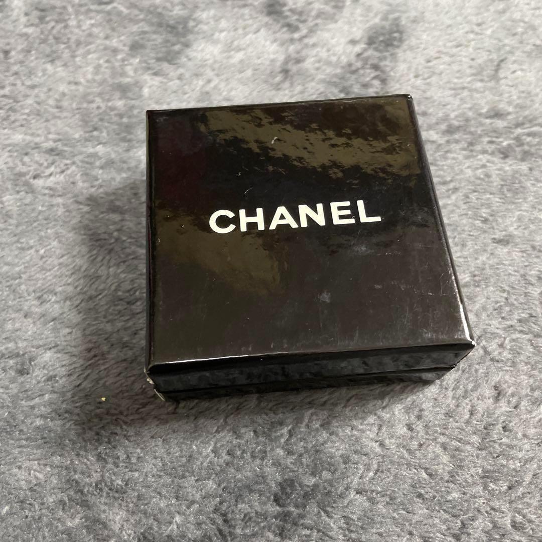 CHANEL ブローチ　ココマーク　ラインストーン　ゴールド