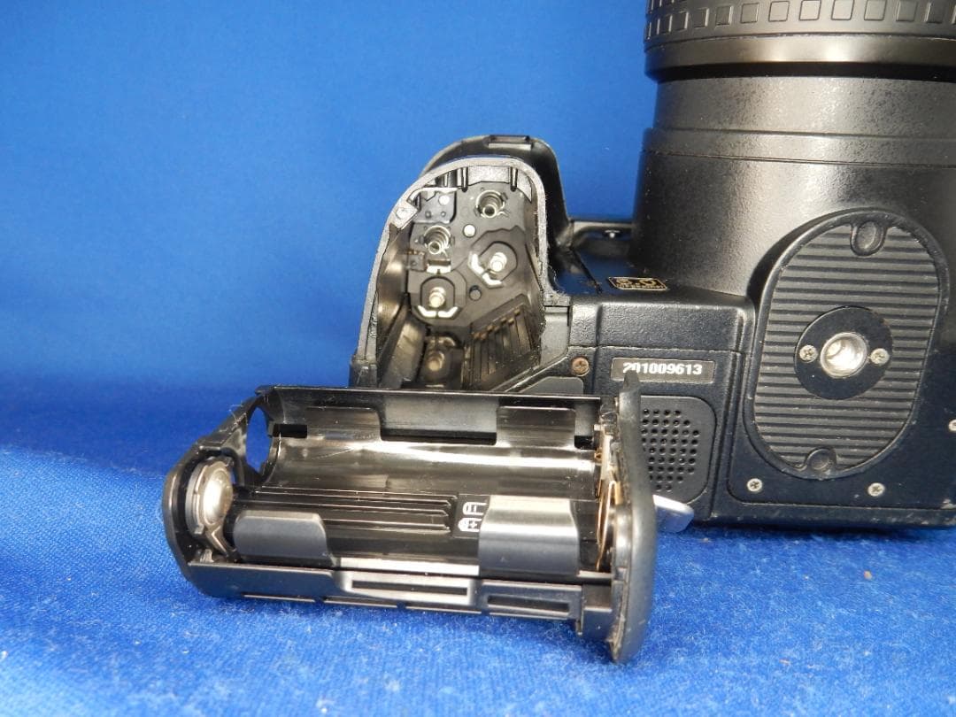 #2212 CAMEDIA E-20 ① OLYMPUS ベタ、落としました