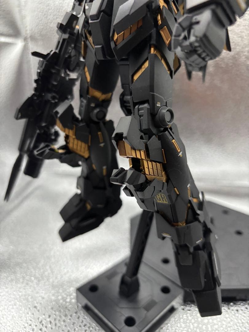 ＭＧ 1/100 ユニコーンガンダム2号機 バンシィ・ノルン 塗装済み完成品