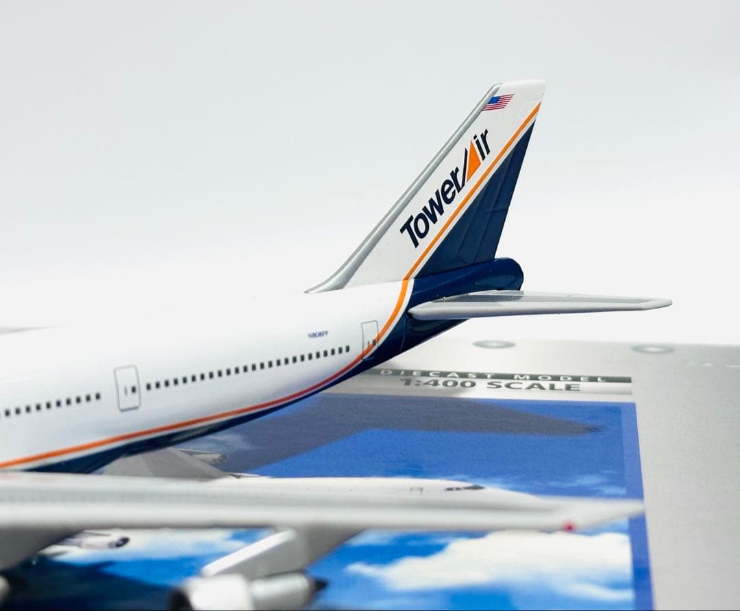 航空機・ヘリコプター Gemini 1/400 B747-136 Tower Air