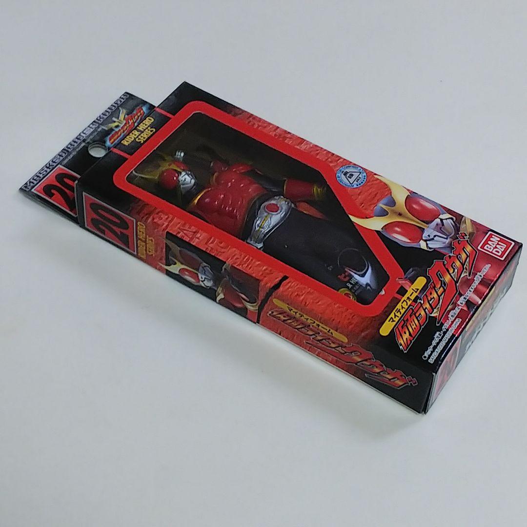 「仮面ライダークウガ」ソフビ人形・仮面ライダークウガ（マイティフォーム）新品