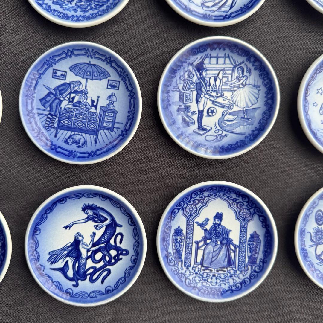   アンデルセン8cmミニチュアプレート25枚