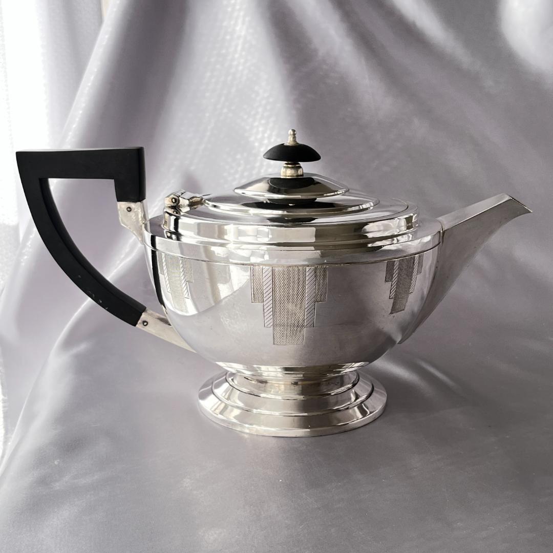 【Walker & Hall】 アールデコのティーサービス 4点