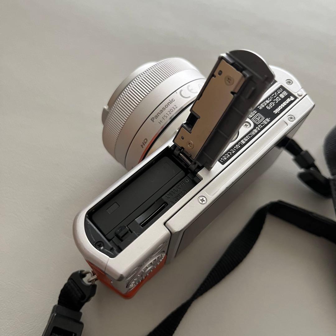 Panasonic LUMIX　DC-GF9W ミラーレスカメラ オレンジ