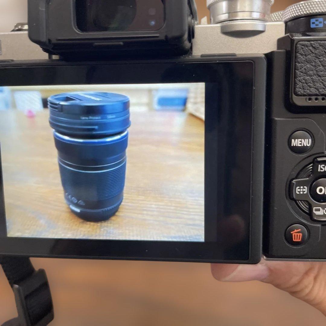 OM-D E-M10 MarkⅢ EZダブルズームキット