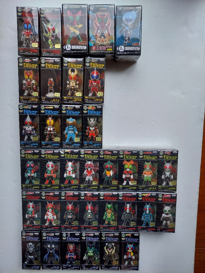 【即購入不可】『 仮面ライダー ワールドコレクタブルフィギュア 155体 』