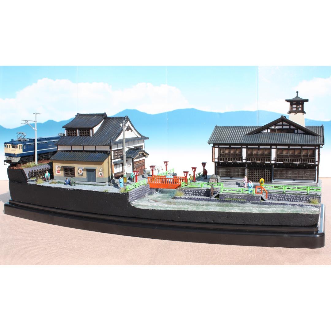 Nゲージ ジオラマ 「温泉街の風景」 建物内照明付き ストラクチャー 鉄道模型