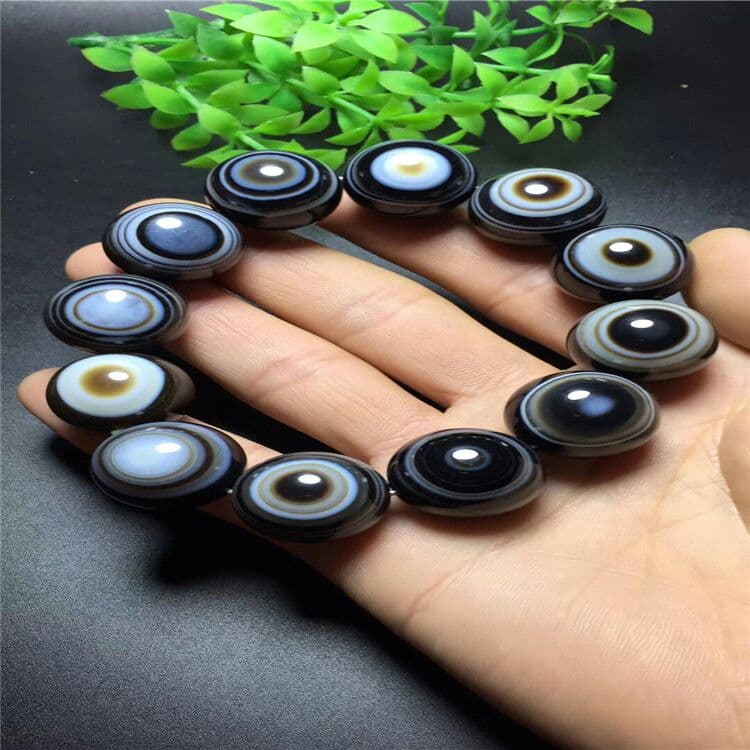 宝飾薬師瑪瑙天眼ブレスレット白と黒の糸を巻いた薬師瑪瑙天眼仏珠ブレスレット