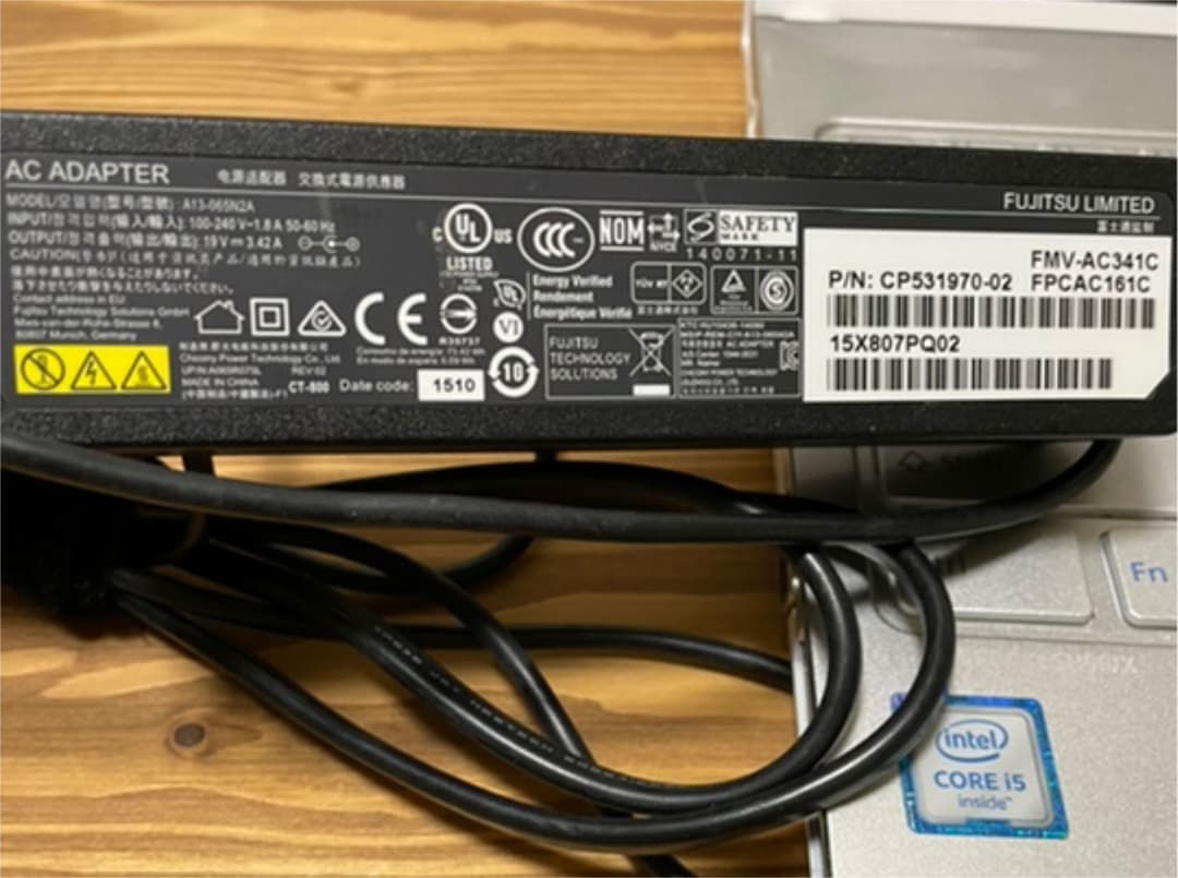 【SALE】富士通ノートパソコン⭐︎ホワイト