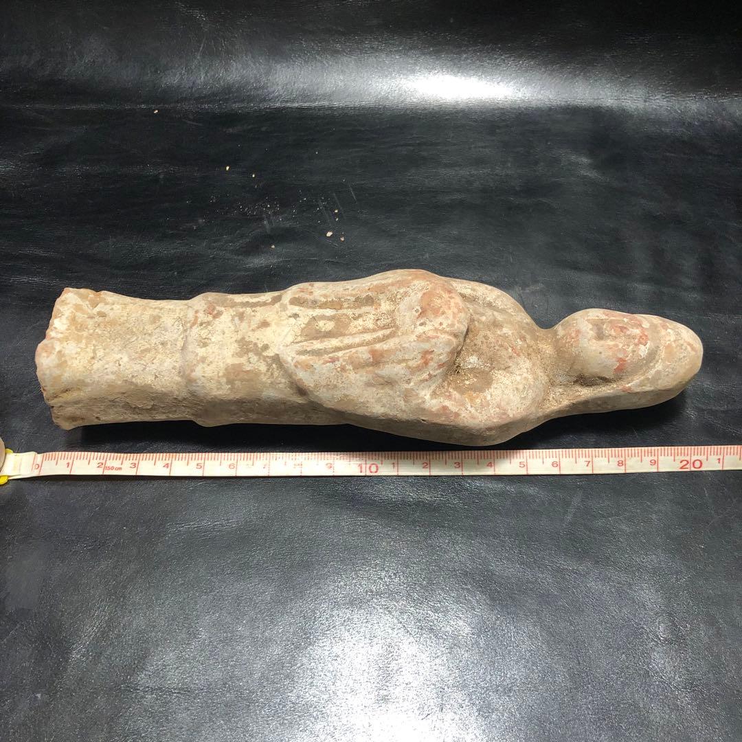 蔵から中国古銭と一緒の箱から出てきた 5体の内の1体　 女の人の中国古美術土器