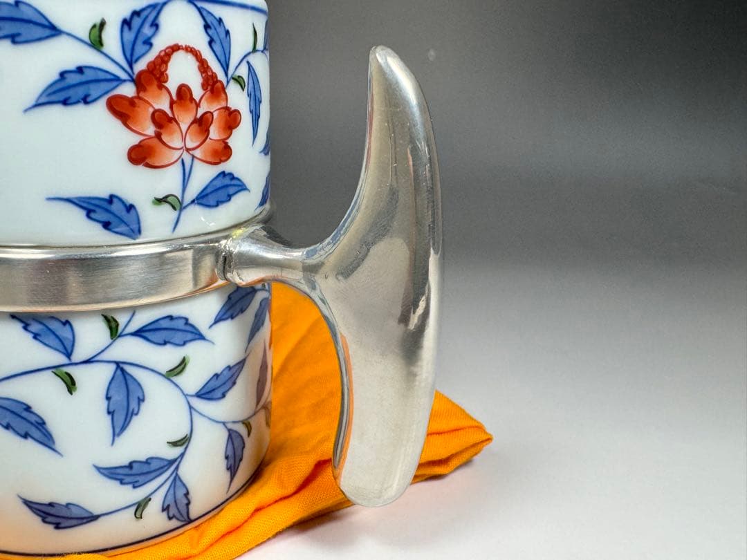 源右衛門窯 染錦花唐草 麦酒杯 共箱 黄布 源右衛門 是米木窯 有田焼 陶器