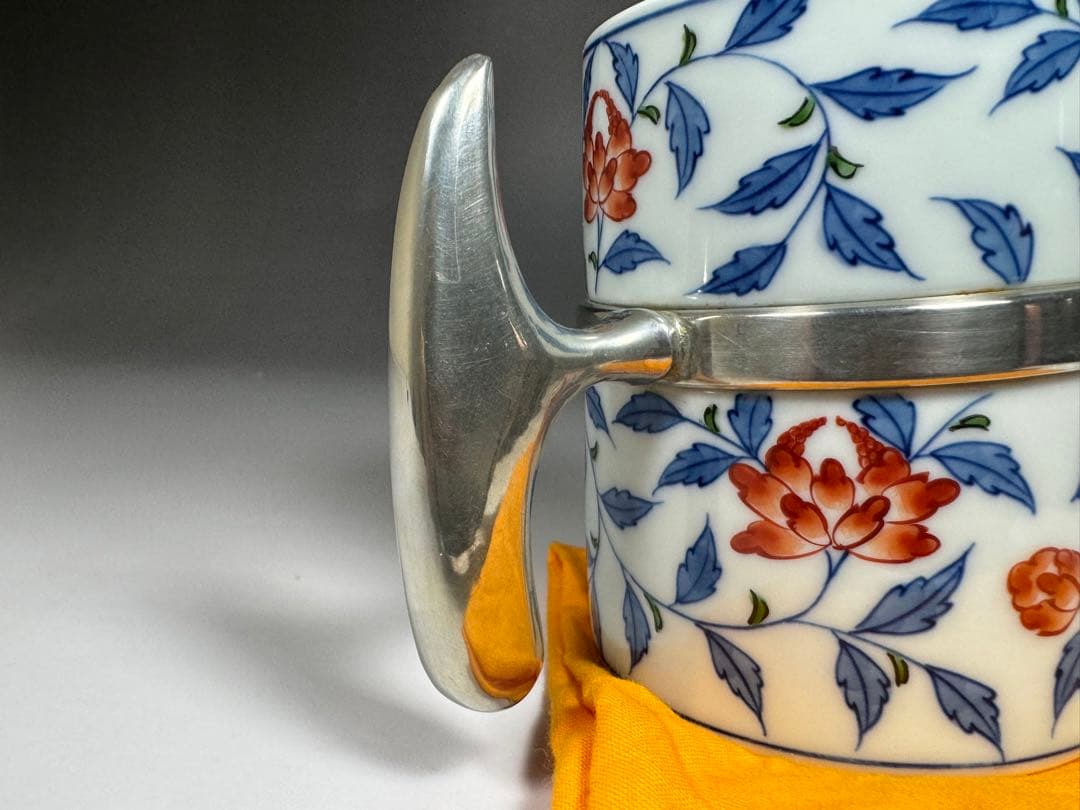 源右衛門窯 染錦花唐草 麦酒杯 共箱 黄布 源右衛門 是米木窯 有田焼 陶器