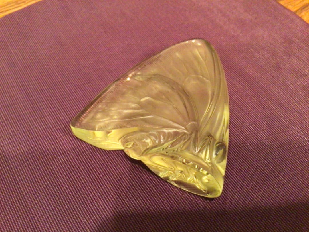 ルネ・ラリック　「カシェ」PAPILLON. 1919年のモデル　超美品