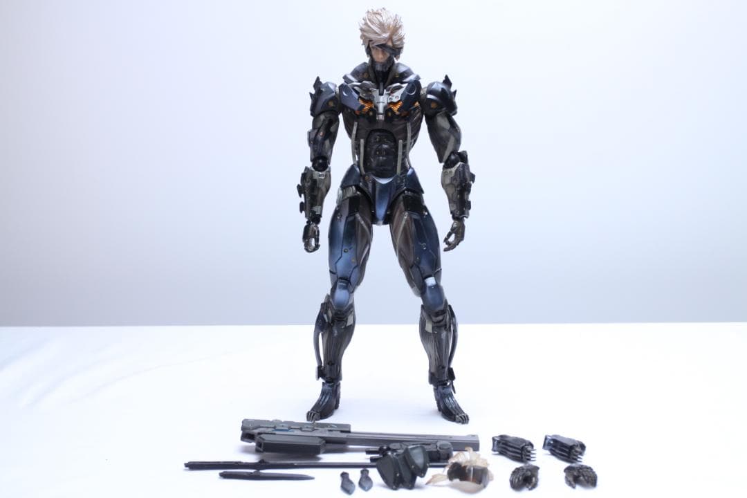 L GEAR RIGING プレイアーツ改 雷電