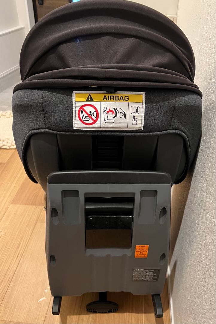 Combi クルムーヴ コンパクト*チャイルドシート