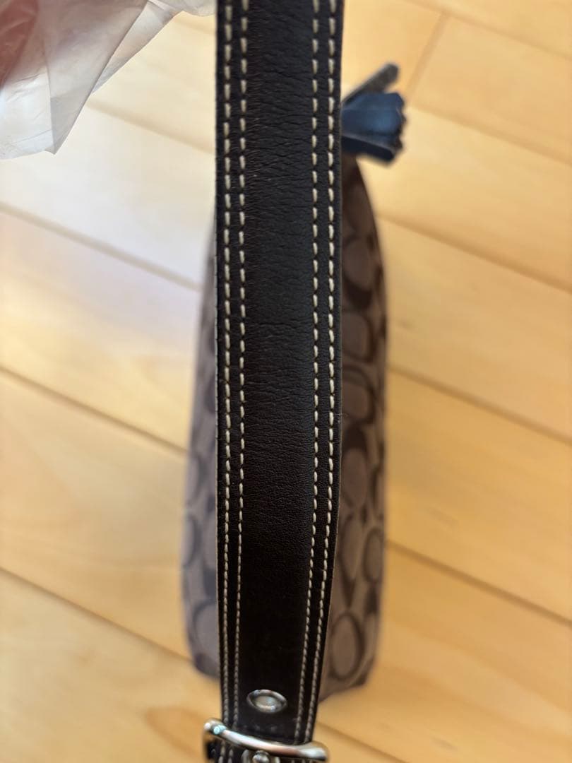 【美品】COACH コーチ　ワンショルダーバッグ　ハンドバッグ シグネチャー