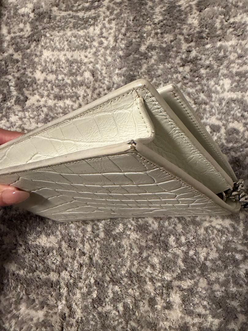 YSL クロコダイル風 チェーンウォレット ホワイト財布イヴサンローラン