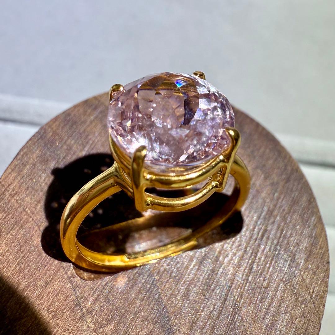 k18gp クンツァイト　ラウンド　ファセットカット　フリーサイズリング　大粒