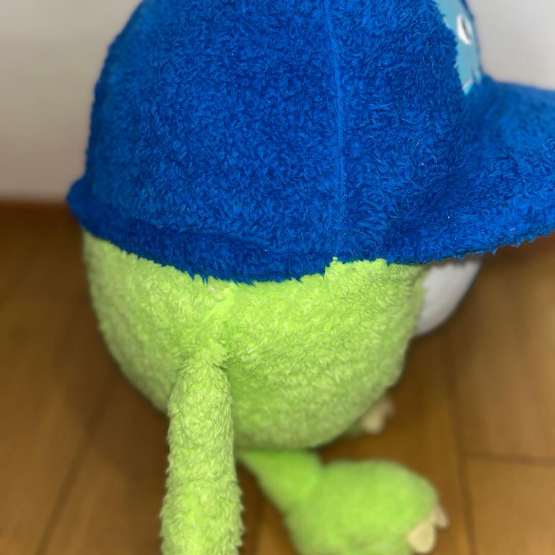 大きなマイクのぬいぐるみMUロゴ付き