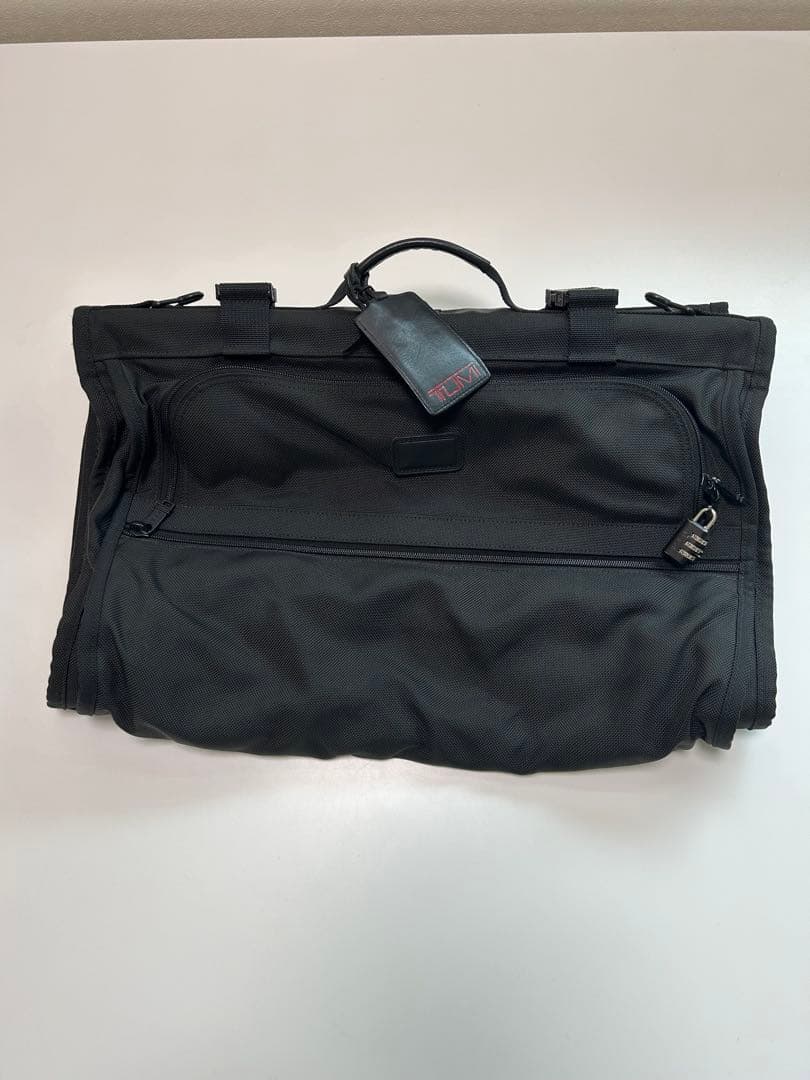 TUMI ガーメント・バッグ・トライフォールド・キャリーオン
