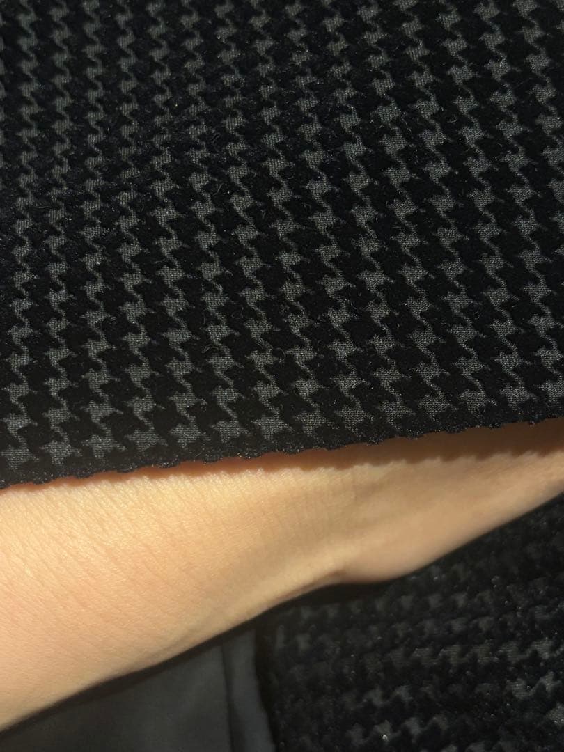 【超美品】タエアシダ 千鳥柄タイトスカート 黒 11size コレクションライン