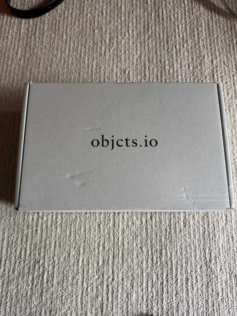 【最値下】objects.io 　iPhone15Proケース・レザーストラップ