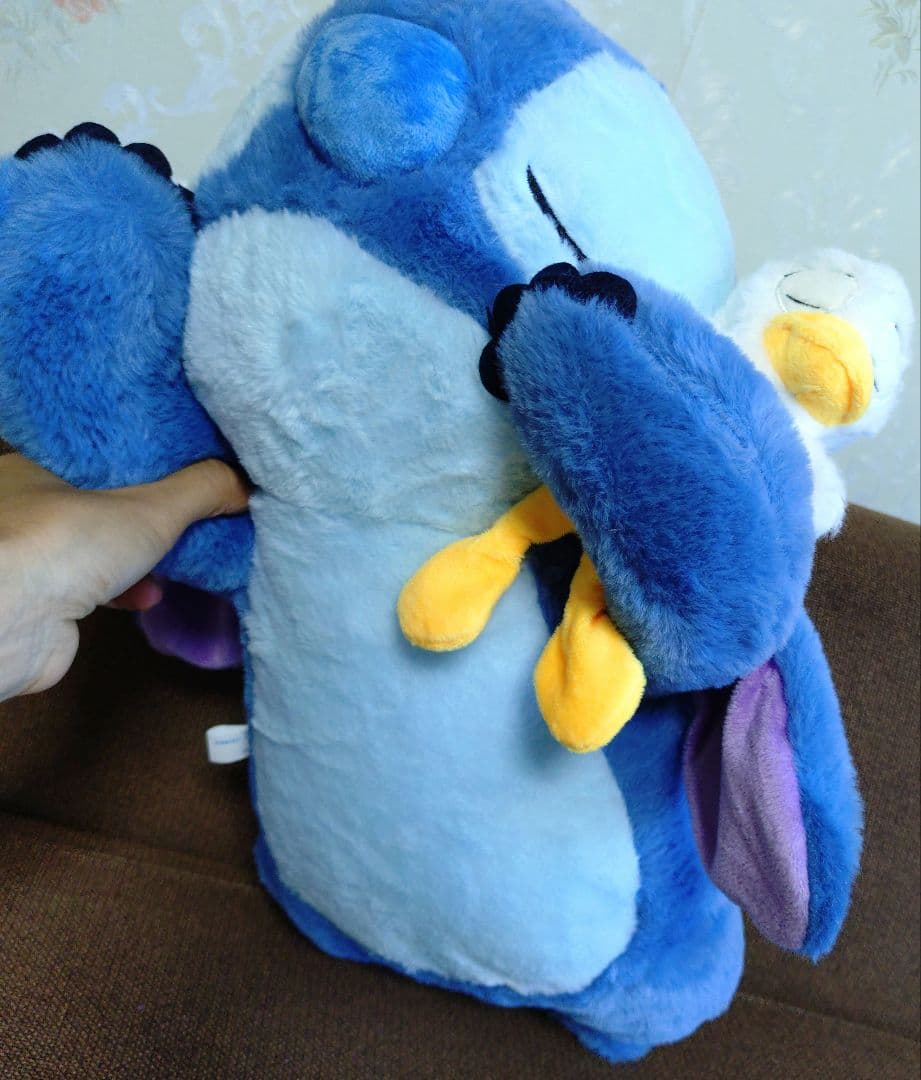 ディズニーストア限定　スティッチ　スーパービッグ　ぬいぐるみ　大きい　特大