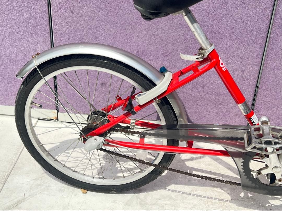 Trike 社 ユニバーサルトライク赤い三輪車