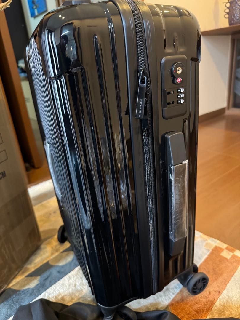 ポルシェ キャリーケース ブラック　TSAロック　機内持ち込み