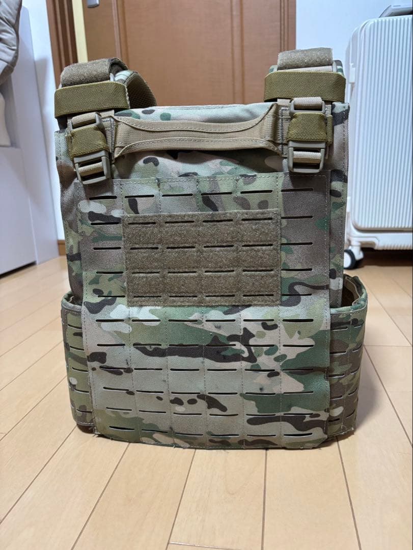 マルチカム プレートキャリア MOLLE クイックリリース