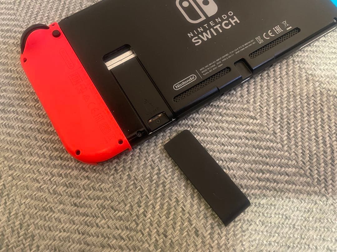 【良品】Nintendo Switch 本体 ネオンブルー／ネオンレッド