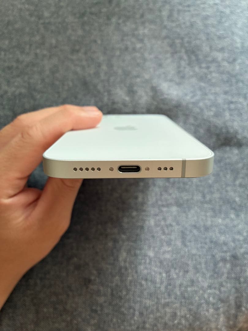 【simフリー】Apple iPhone 16e 256GB ホワイト