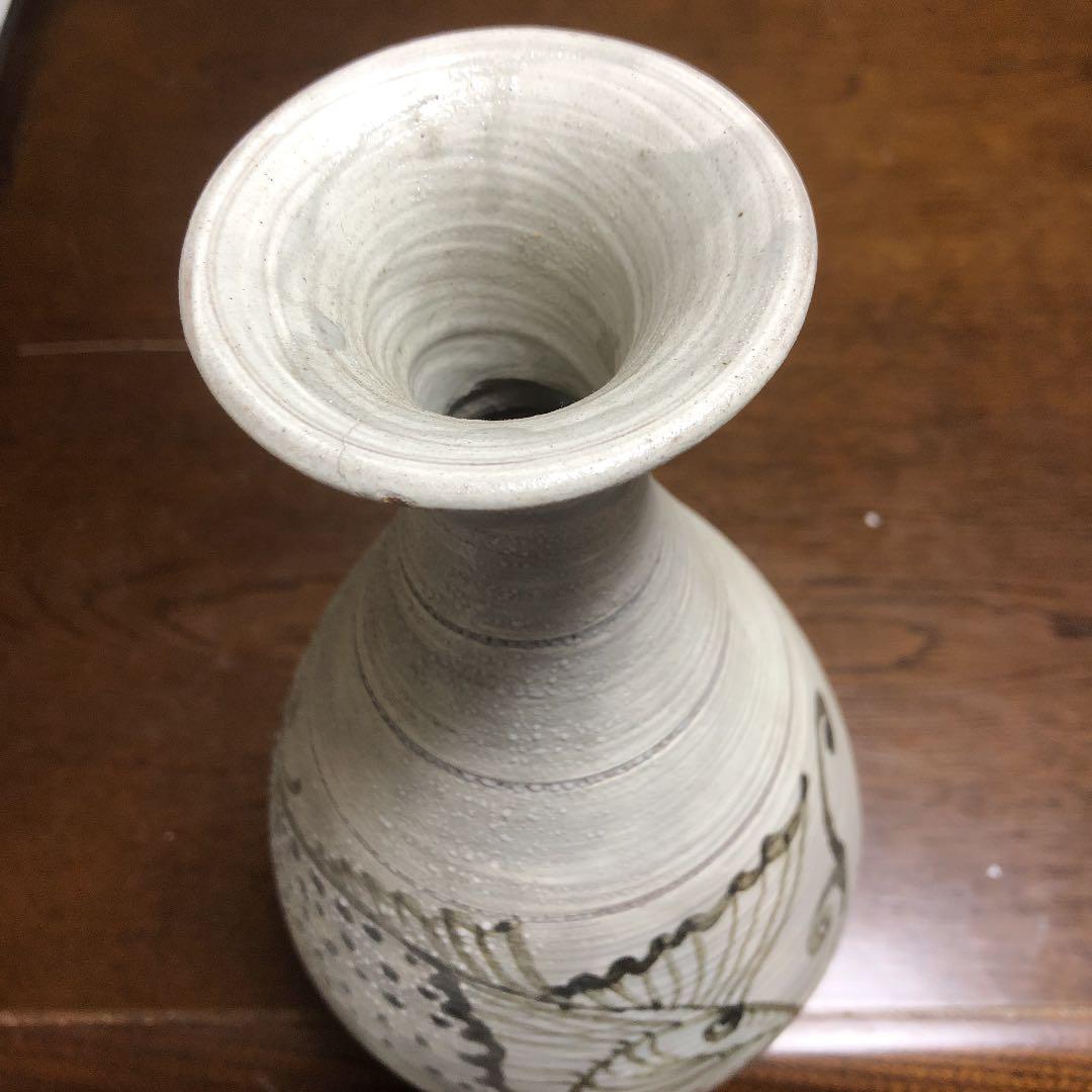 粉青沙器鉄絵唐草魚文瓶李朝写し