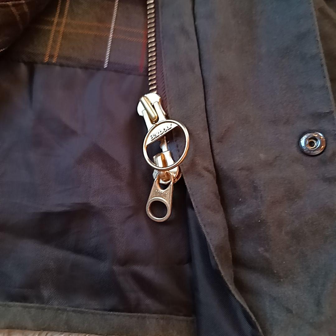 美品　現行タグ　Barbour　クラシック　ノーザンブリア　オリーブ