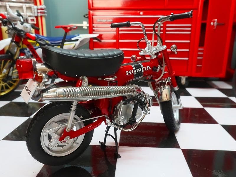 1/10 エブロ ダックスホンダ ST50 1969 DAX HONDA 赤