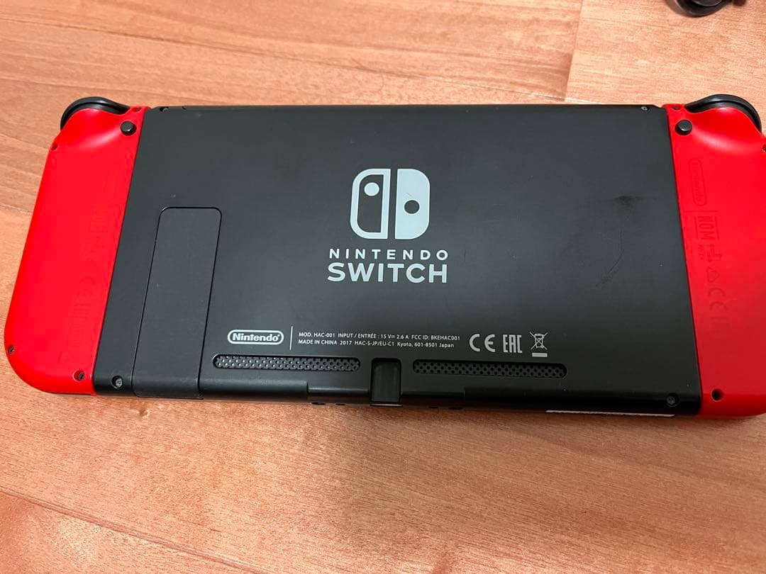 【コントローラー若干難あり】Nintendo Switch 本体【おまけ付き】