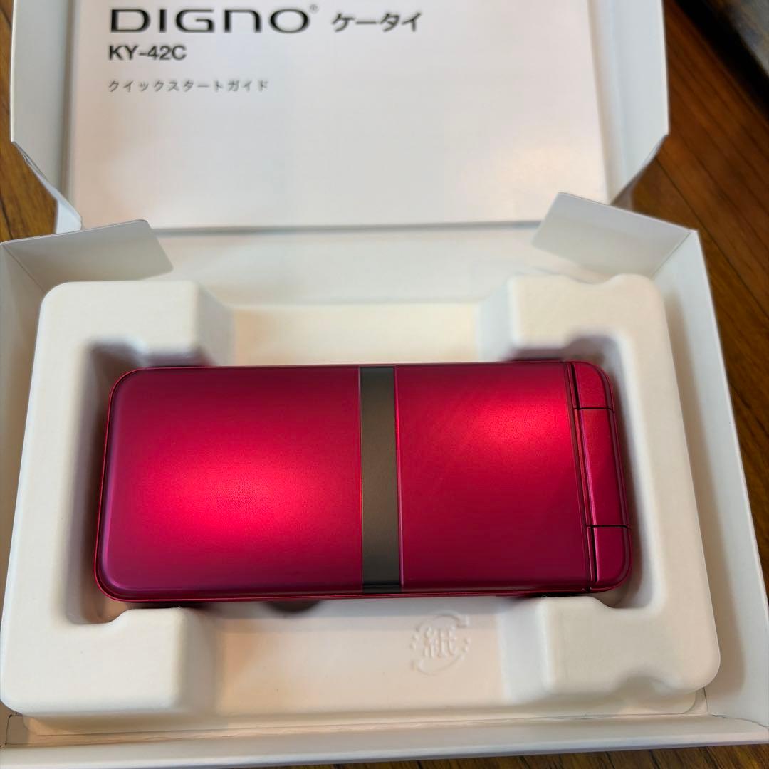 DIGNO KY-42C docomo レッド　本体