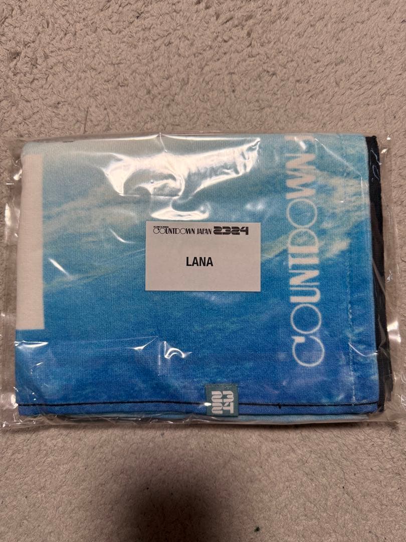 【希少・レア‼️サイン入り‼️】 LANA タオル