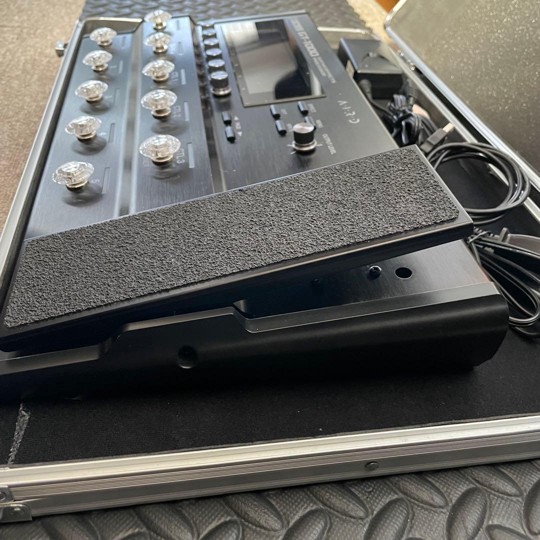 BOSS GT-1000 マルチエフェクター　ハードケース付き