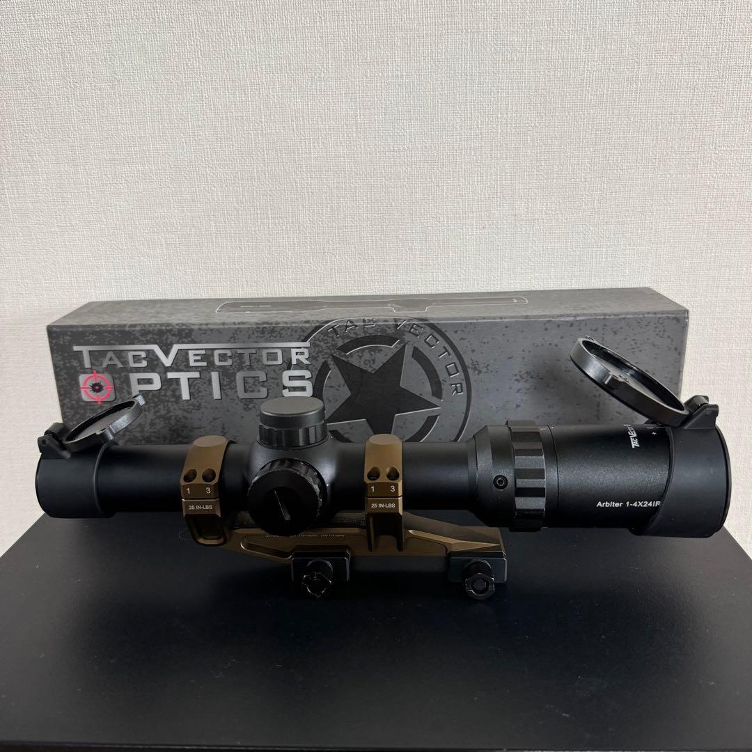 Vector Optic Arbiter 1-4x24スコープ Geissele