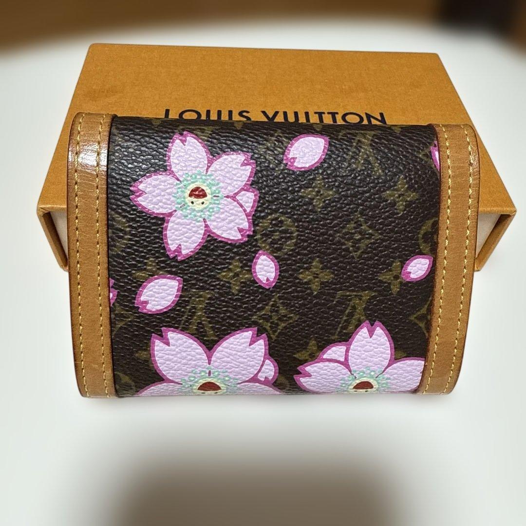 ルイヴィトン モノグラム チェリーブロッサム ポシェットクレ ケース