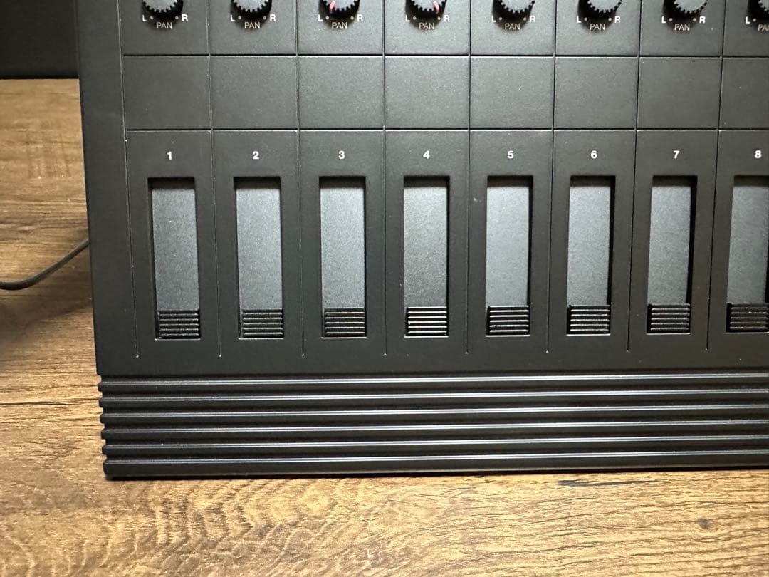 未使用に近い美品　YAMAHA KM802 アナログミキサー　取り扱い説明書付き