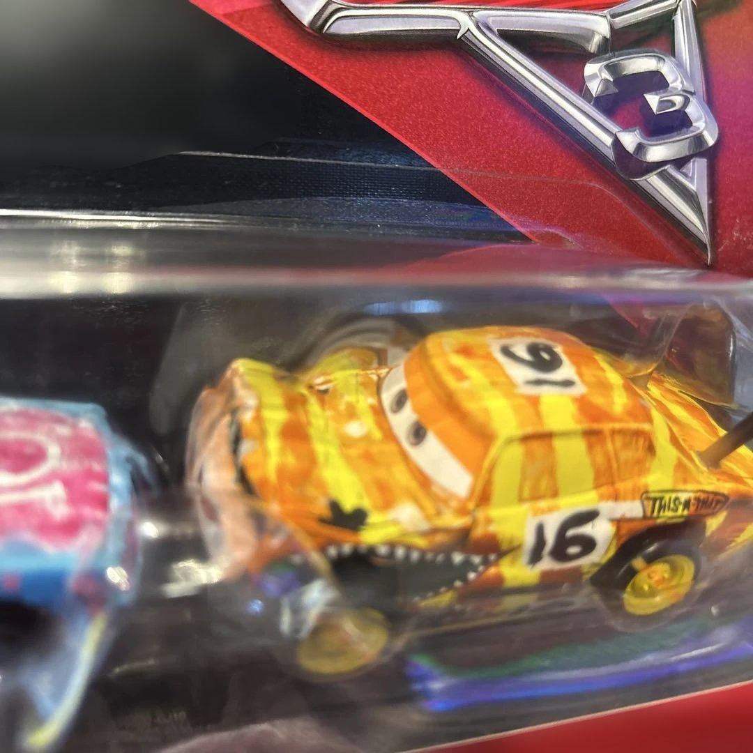 カーズ3 ミニカー BLIND SPOT PUSHOVER