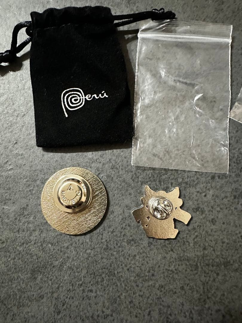 万博　ペルー　パビリオン　ピンバッチ　ぬいぐるみ　3点セット